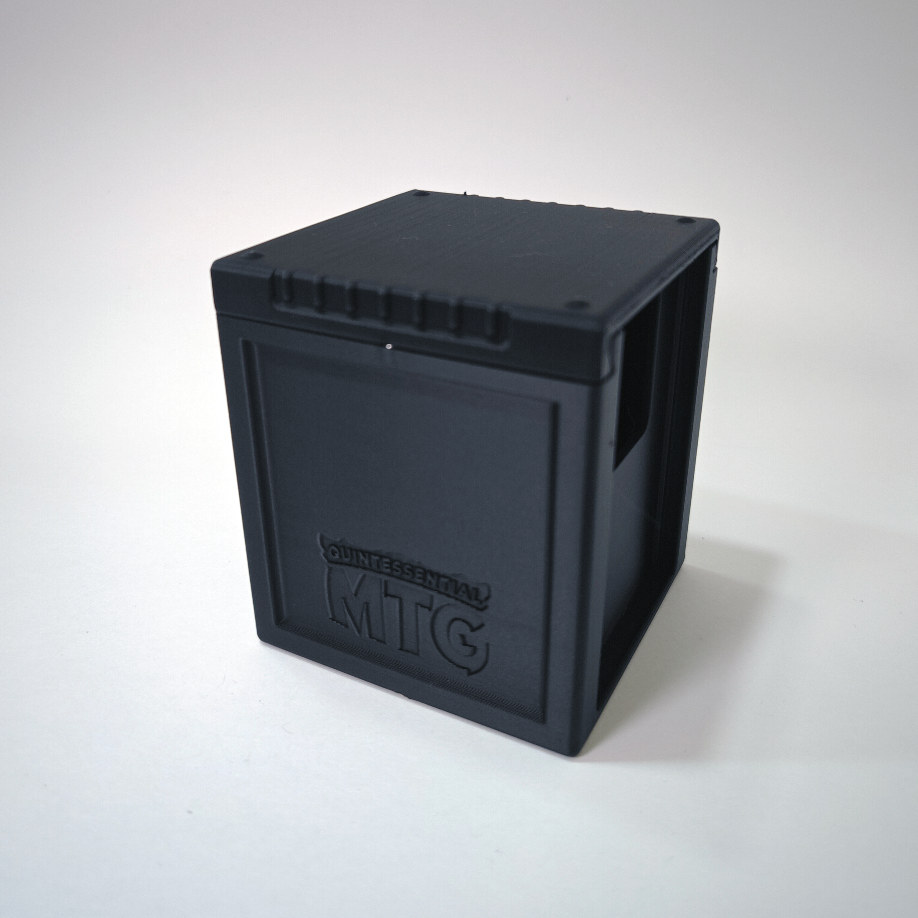 The Quintessential MTG Deckbox