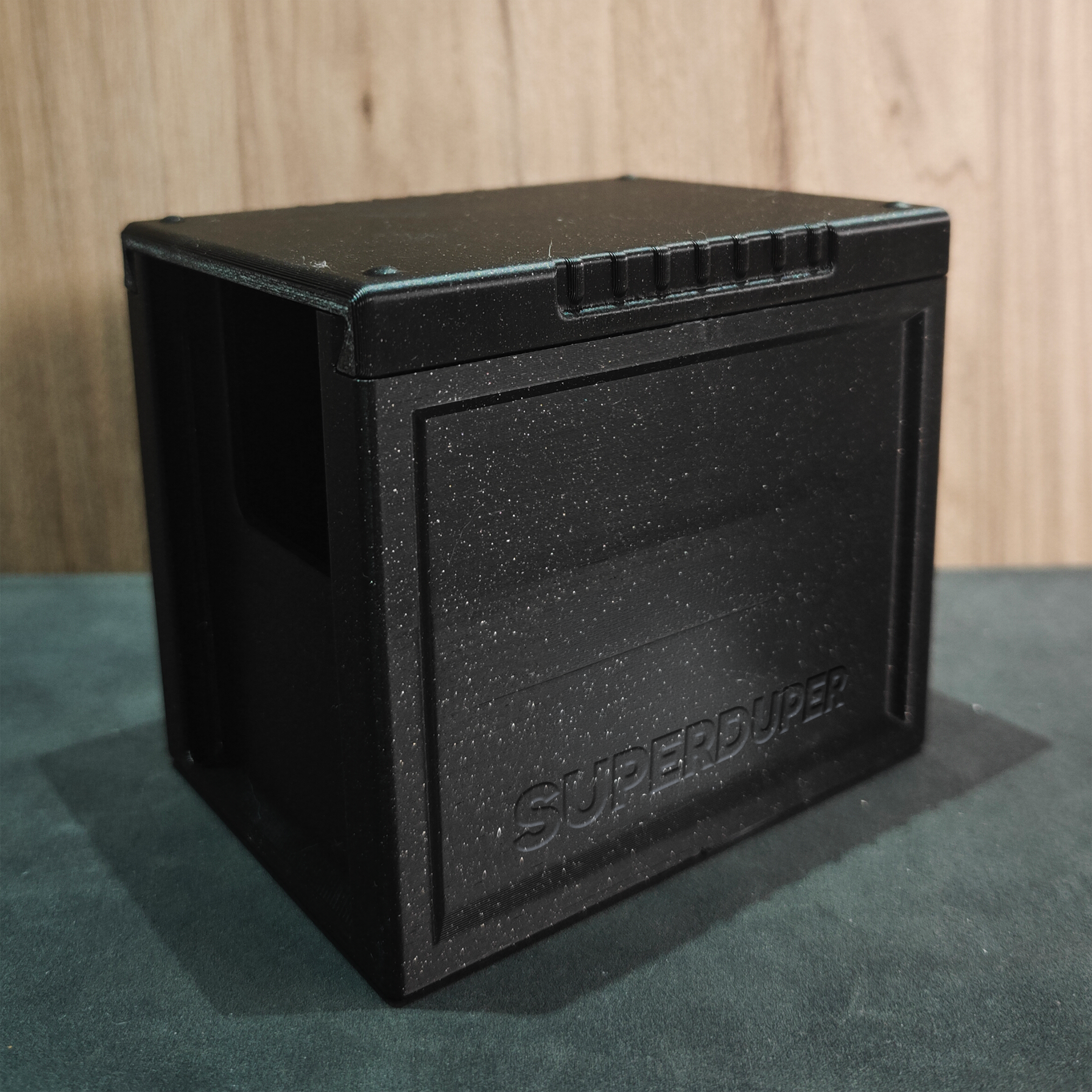 The SuperDuper Deckbox